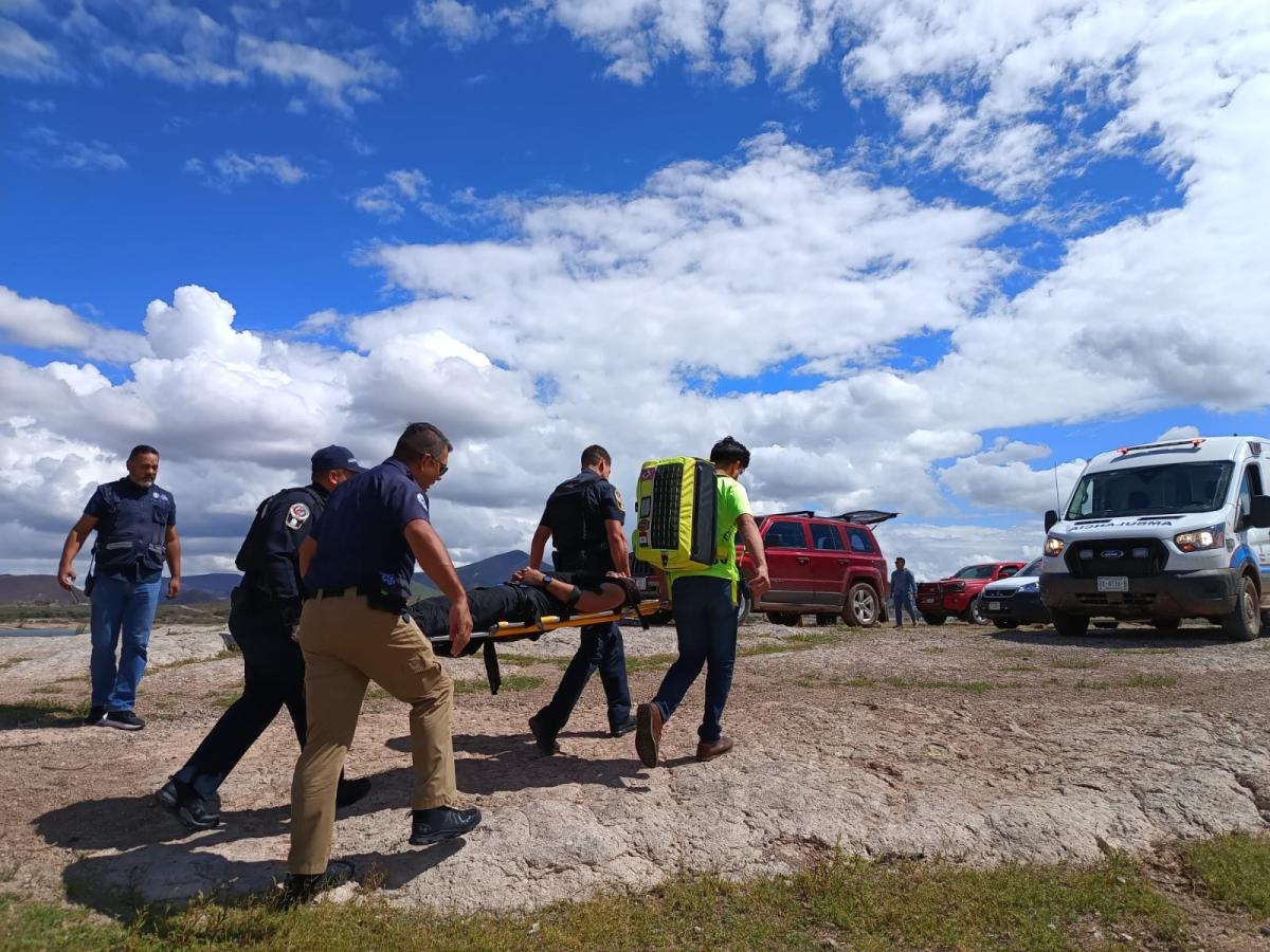 Tres personas rescatadas tras la caída de helicóptero en presa